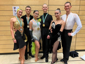 Maksym Mitiev und Michelle Uciteli beim Deutschland-Cup (Foto: Stolzenbach) HGR A-Paare zur LM Latein 2025 (Foto: Handschuh)